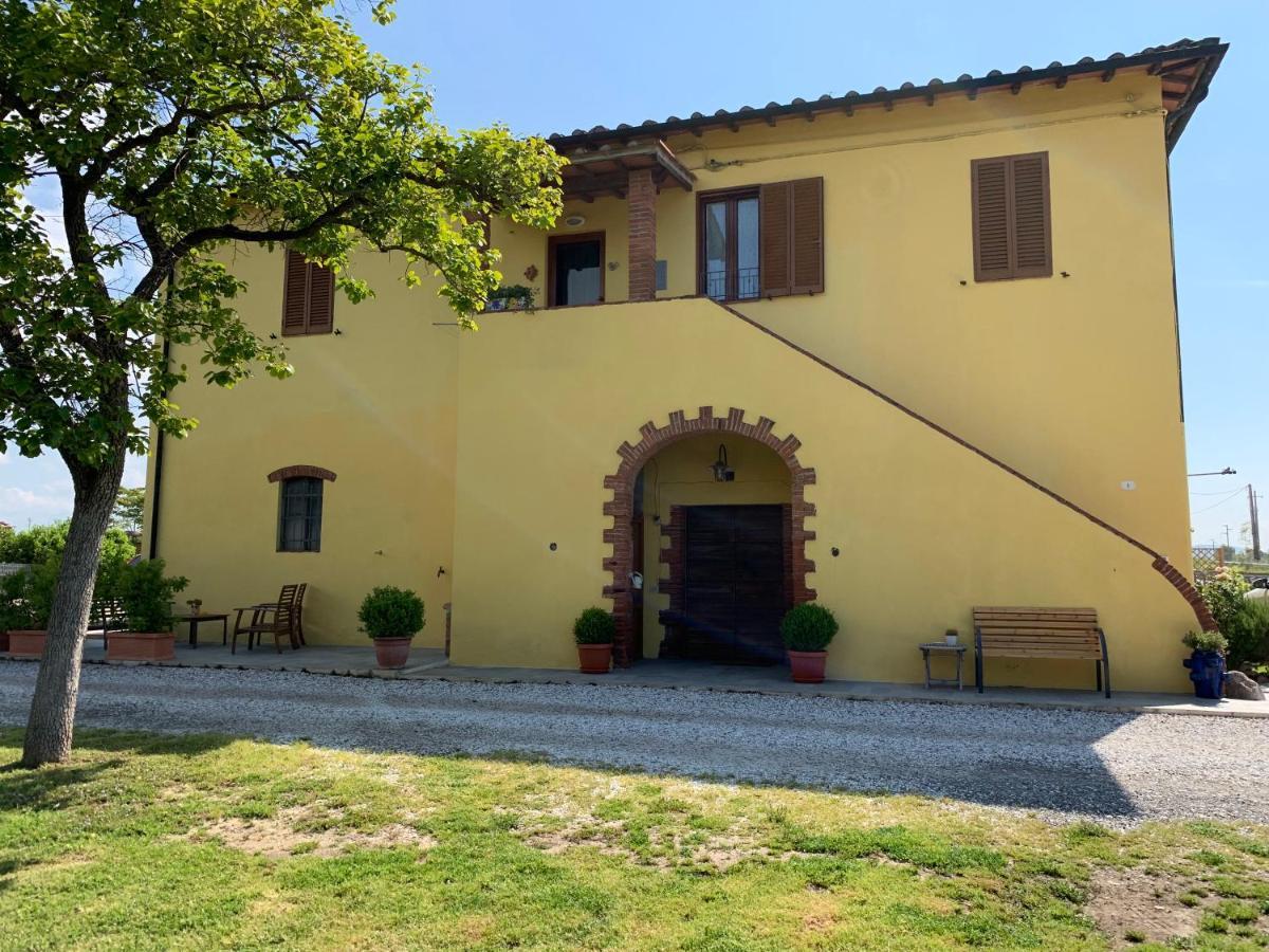 La Nana Gialla Riotorto Exterior photo