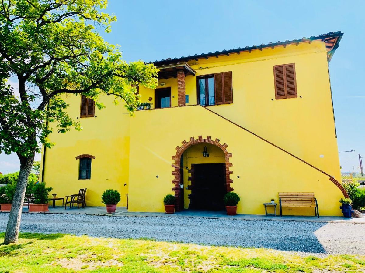 La Nana Gialla Riotorto Exterior photo